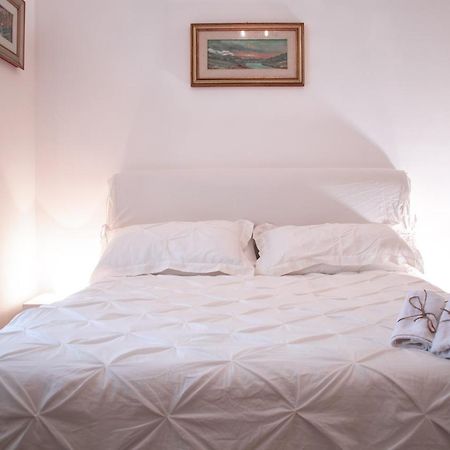 Luxury Bnb Pisacane Apartman Bari Kültér fotó