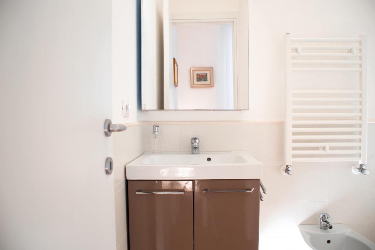 Luxury Bnb Pisacane Apartman Bari Kültér fotó