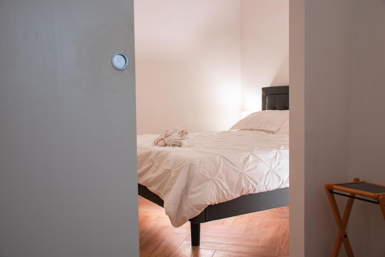 Luxury Bnb Pisacane Apartman Bari Kültér fotó